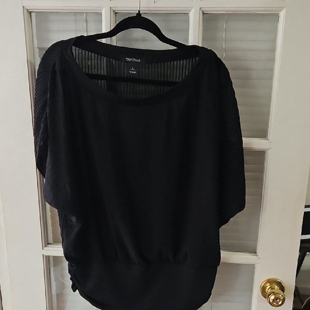 NWOT White House/ Black Market Black Women's Lined Top. Sz L
